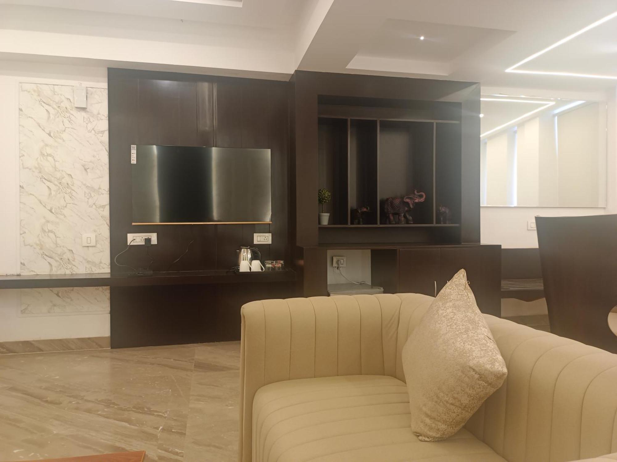 Hotel Kadamb Tree Jabalpur Ngoại thất bức ảnh