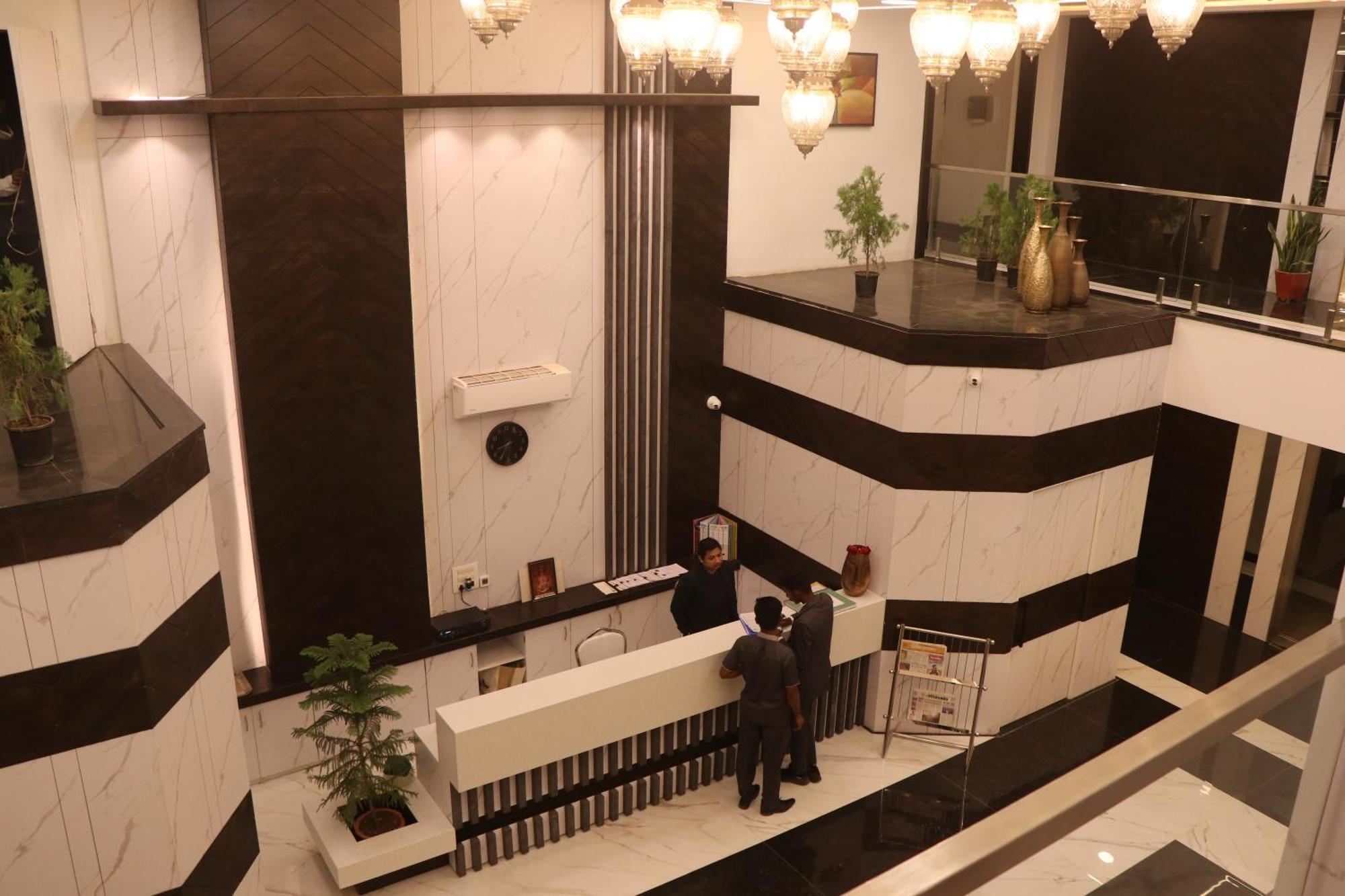 Hotel Kadamb Tree Jabalpur Ngoại thất bức ảnh