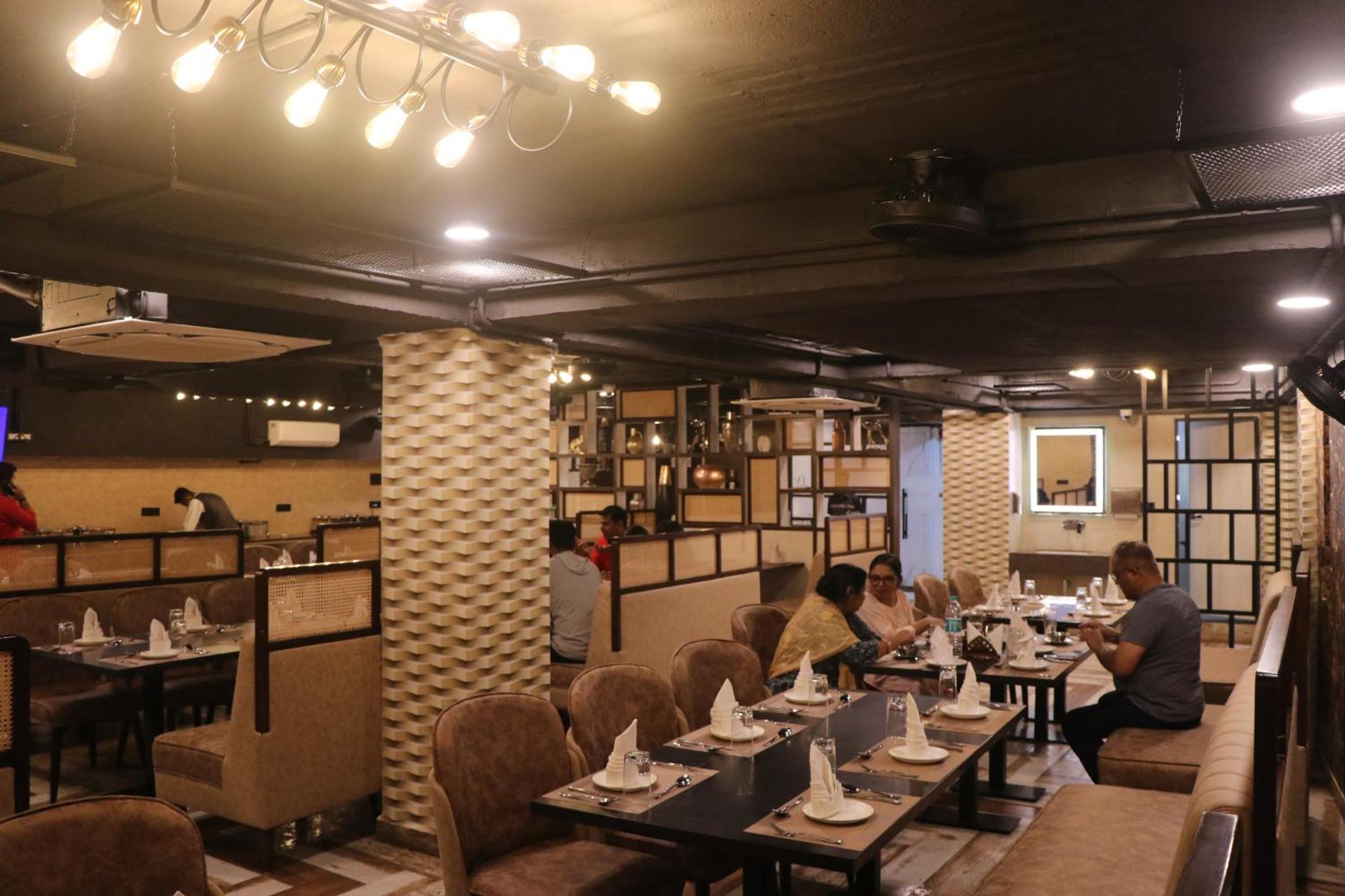 Hotel Kadamb Tree Jabalpur Ngoại thất bức ảnh